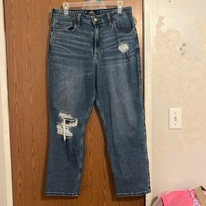 Hollister Ultra High-Rise Vintage Straight